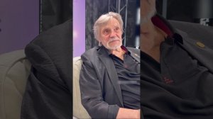 Шоу-бизнес внутри и снаружи